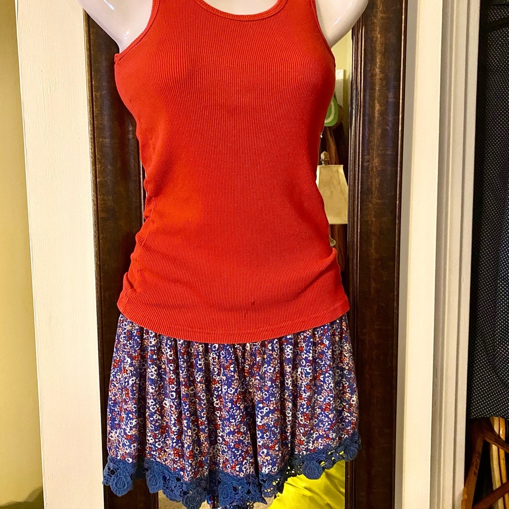 Red Tank&Floral Shorts 🎆3/$20🎆